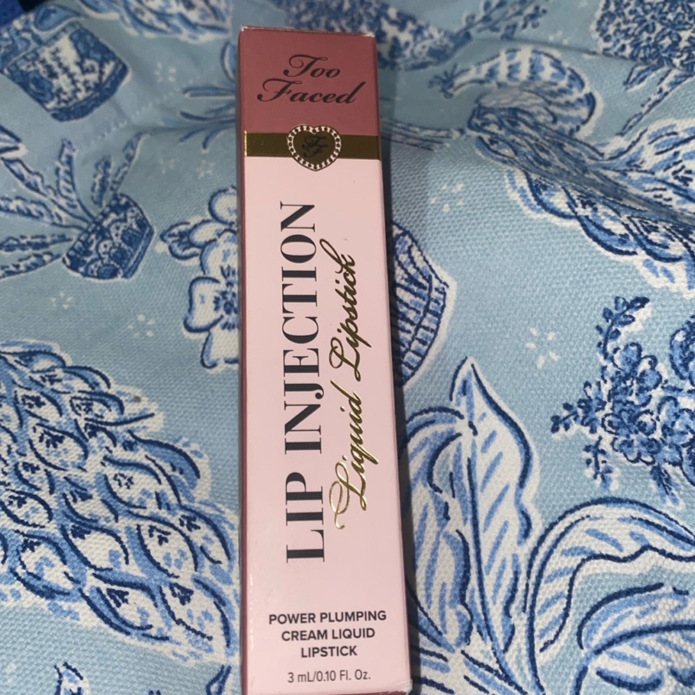 Two face lip injection liquid lipstick filler up NEW in box